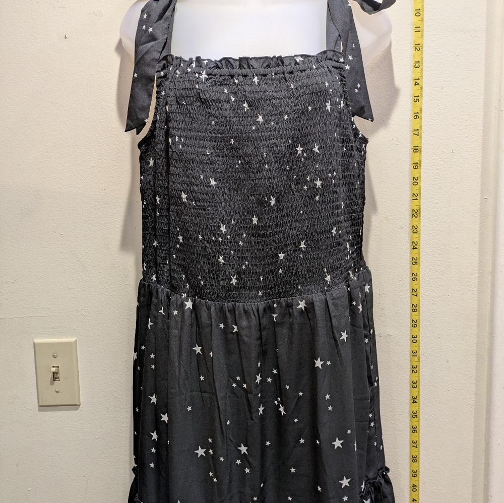 Lacey Chabert Elegant Black Starry Maxi Dress Size Large - Picture 4 of 12